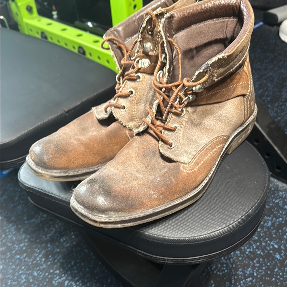 Rugged Brown Leather Men's Boots